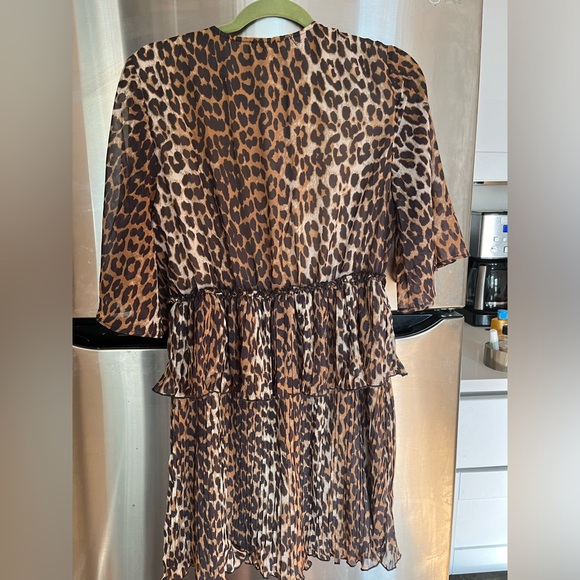 GANNI LEOPARD FLOUNCE PLEATED MINI DRESS - Picture 2 of 3